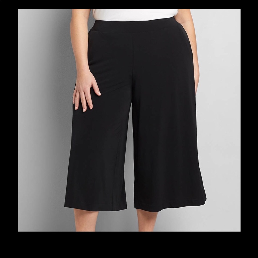 Pull on wide leg crop